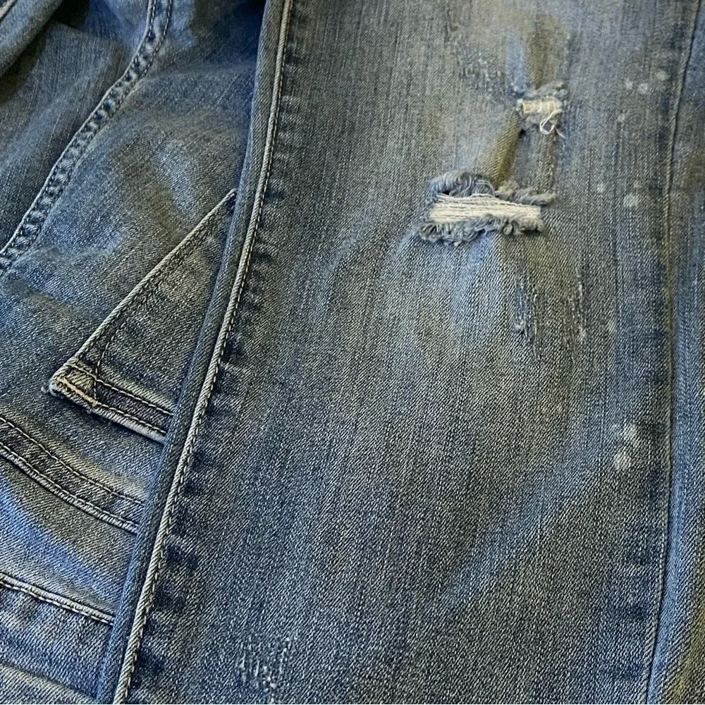 Judy Blue Size 29 Relaxed‎ Fit Jeans Distressed Whiskers Beach Splash Med Wash